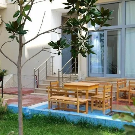 Detjon Bed & Breakfast